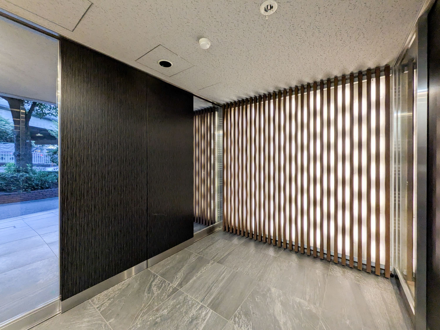 ZOOM飯田橋 | ZOOMRENT ｜ LENZ DX